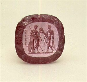 Intaglio eines Kriegers und Rüstungsbärers, ca. 1800 (Turmalin)
