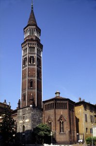 Mailand: der Glockenturm von San Gottardo.