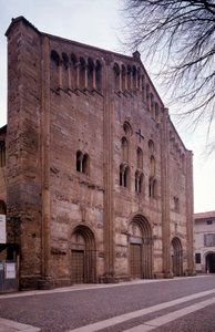 Ansicht der Fassade der Kirche St. Michele Maggiore von Italian School