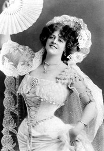 Marie Studholme, englische Schauspielerin, 1904 von J. Beagles and Co.