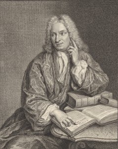 Kniestück von Hendrik Snakenburg, der an einem Tisch sitzt, auf dem einige Bücher liegen