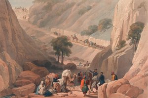 Die Truppen tauchen aus dem engen Teil der Schlucht im Koojah-Pass auf