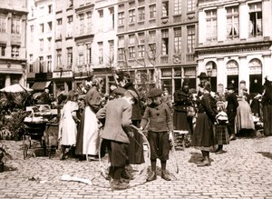 Jungen mit Reifen auf einem Markt, Rotterdam, 1898
