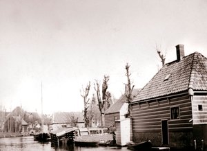 Häuser am Kanal, Broek, Niederlande, 1898