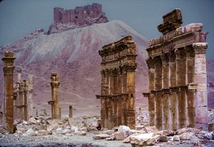 Triumphbogen alias Monumentalbogen, Große Kolonnade in Palmyra, Syrien