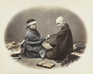Japanischer Mann und Frau in traditioneller Kleidung von Japanese Photographer