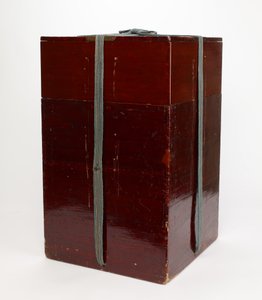 Innere Aufbewahrungsbox für Teeblatt-Aufbewahrungskrug und Zubehör, 1615-1868 von Japanese School