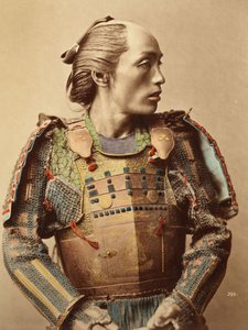 Porträt eines Samurai des alten Japan mit voller Rüstung, 1890 von Japanese School