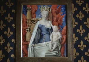 Ansicht des Gemäldes Madonna umgeben von Seraphim und Cherubim im Schloss Loches, Frankreich von Jean Fouquet