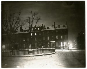 Louisburg Square, Boston, Jenny Lind lebte im Eckhaus, Boston, USA, ca. 1902-10 von Jessie Tarbox Beals