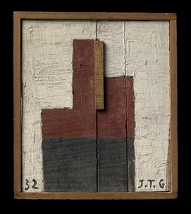 Form in Siena-Erde und Schwarz