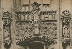 Steinschnitzerei unter dem Middlesex-Wappen im Guildhall, Westminster, ca. 1935 von Joel