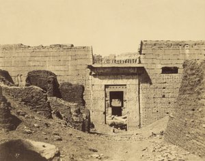 Médinet-Habou, Palast von Ramsès Méïamoun, Eingang zum zweiten Hof von John Beasley Greene