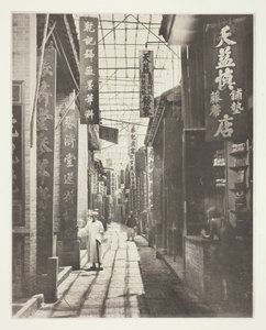 Physic Street, Kanton, ca. 1868 von John Thomson