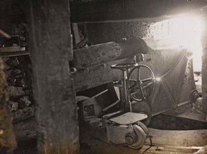 Album "Meine Weltkriegs-Erinnerungen Südwestfront (Kärnten, Italien, Südtirol) 31/03/1915-12/11/1918 - Josef Zohles Wien": Artilleriestück (s/w Foto) von Josef Zohles