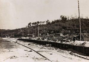 Album "Meine weltkriegs - Erinnerungen Südwestfront (Kärnten, Italien, Südtirol) 31/03/1915-12/11/1918 - Josef Zohles Wien": Schienen und Militärfahrzeuge