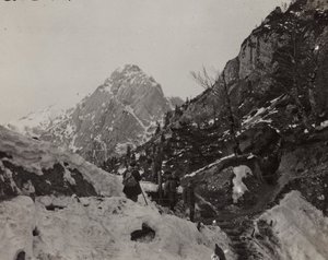 Album "Meine Weltkriegs-Erinnerungen Südwestfront (Kärnten, Italien, Südtirol) 31/03/1915-12/11/1918 - Josef Zohles Wien": Rosskofel (Monte Cavallo) (s/w Foto) von Josef Zohles