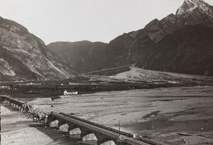 Album "Meine weltkriegs - Erinnerungen Südwestfront (Kärnten, Italien, Südtirol) 31/03/1915-12/11/1918 - Josef Zohles Wien": Brücke am Tagliamento