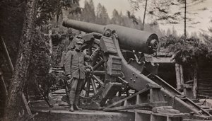 Album "Meine weltkriegs - Erinnerungen Südwestfront (Kärnten, Italien, Südtirol) 31/03/1915-12/11/1918 - Josef Zohles Wien": Soldat mit Gewehr von Josef Zohles