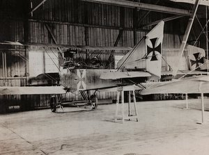 Album "Meine weltkriegs - Erinnerungen Südwestfront (Kärnten, Italien, Südtirol) 31/03/1915-12/11/1918 - Josef Zohles Wien": Österreichische Fluglinie