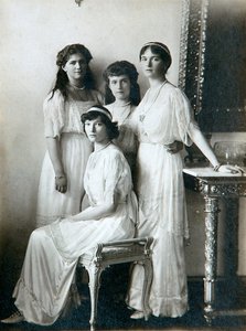 Die vier Töchter von Zar Nikolaus II. von Russland, 1910er Jahre von K. von Hahn