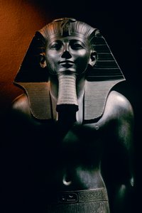 Thutmosis III, Statue, Luxor-Museum, Ägypten, Neues Reich von Kenneth Garrett
