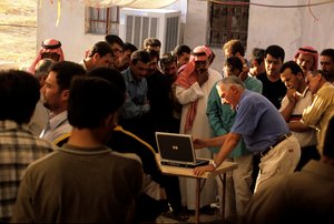 Urkesh, Hurritisches Reich, Syrien, 2400 v. Chr., Giorgio Buccellati teilt die Funde der Saison von Kenneth Garrett