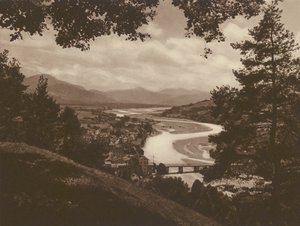 Bad Tölz und das Isartal, Blick vom Kalvarienberg (s/w Foto) von Kurt Hielscher