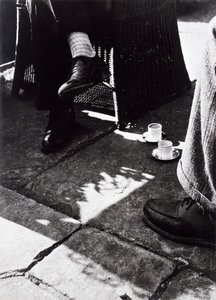 Beim Kaffee von Laszlo Moholy Nagy
