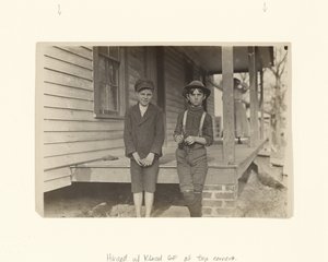 [Morris Small und John Lewis, Chester, South Carolina] von Lewis W. Hine