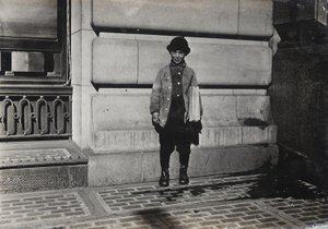 Zeitungsjunge von Lewis Wickes Hine