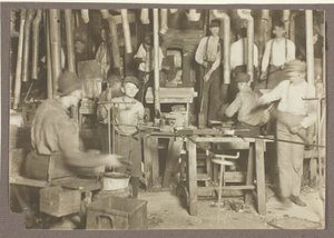 Ohne Titel von Lewis Wickes Hine