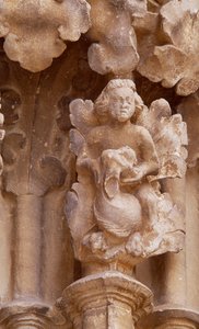 Spanien, Navarra, Ujue, Kirche Santa Maria, Architekturdetail