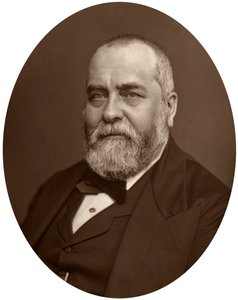 Sir Francis Philip Cunliffe Owen, Direktor des South Kensington Museums, 1880 von Lock and Whitfield