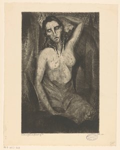 Sitzende Frau