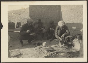 [Lagerfeuermahlzeit] von Louis Fleckenstein