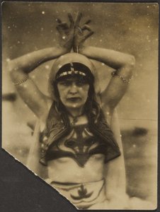 Nautch-Mädchen von Louis Fleckenstein