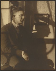 Porträt eines Mannes mit Schatten von Louis Fleckenstein