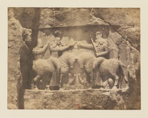 Naqsh-e Rostam, Felsenrelief. Investitur von Ardeshir I. durch den Gott Ahura-Mazda (Ansicht 10) von Luigi Pesce