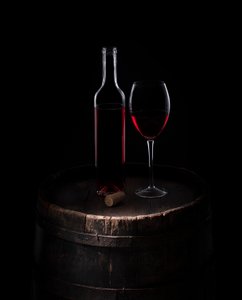 Klassisches Rotes Wein-Stillleben