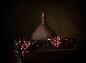 Dunkle Trauben Stillleben von Margareth Perfoncio