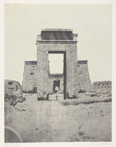 Karnak, Propylon des Tempels von Khons; Theben von Maxime Du Camp