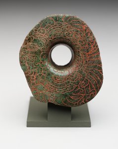 Ohrstecker mit eingraviertem Bild der Hauptvogelfigur, ca. 300-500