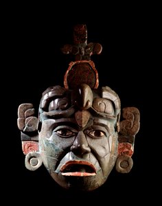 Präkolumbianische Kunst, Maya-Zivilisation, klassische Periode: Totenmaske aus Jadeit und Muscheln. Aus Tikal, Peten, Guatemala. Maße 34,5 cm x Breite 25,9 cm. Guatemala, Museo Nazionale di Archeologia e Etnologia von Mayan Mayan