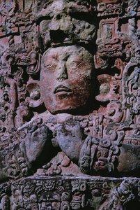 Stele auf der Großen Plaza (Detail)