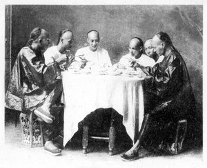 Essenszeit, Hongkong, China, ca. 1900er von Mee Cheung