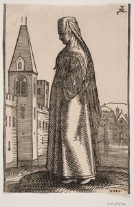 Verschleierte, gehende Frau, Profil nach links; vor ihr erhebt sich eine Stadtmauer mit Türmen aus dem Wasser