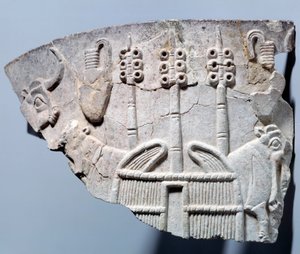 Mesopotamien: Relief einer Stall-Szene auf einem Fragment einer Vase im Stil von Uruk. Region Sumer. 3300 v. Chr. Paris, Louvre Museum
