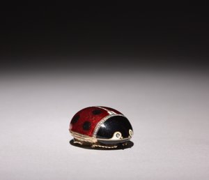 Marienkäferdose, Firma Peter Carl Fabergé
