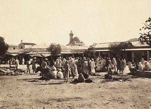 „Ein Imperium aufbauen“ im faschistischen Zeitalter: Marktplatz in Cheren, 09/05/1936 von Modestino Baldinetti